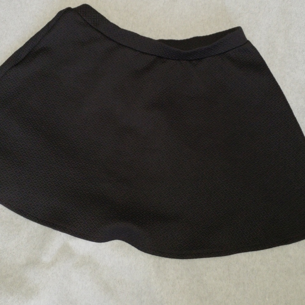 a black skirt